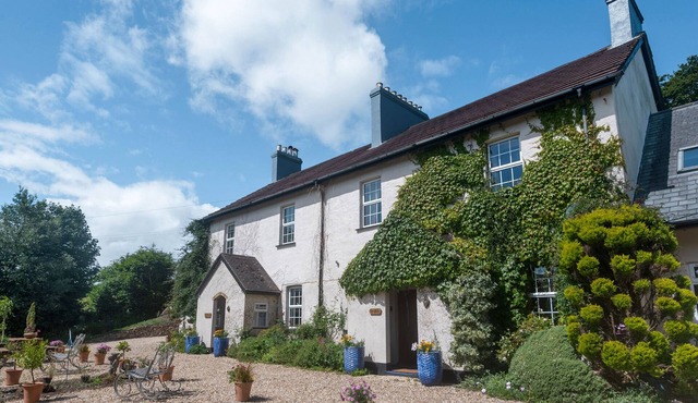 BROKAN @ FOURWINDS, family friendly, with open fire in Okehampton