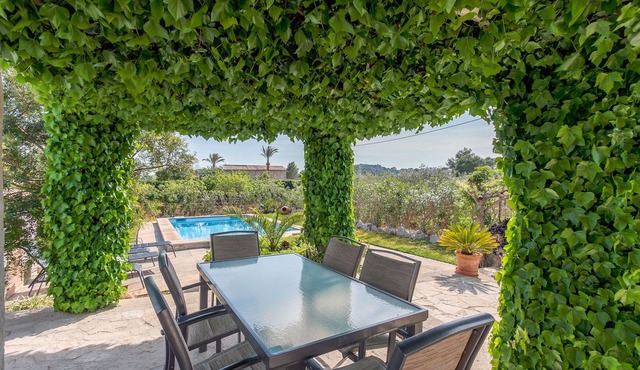 Ca Na Margalida - authentic rustic villa perfect for small groups or families