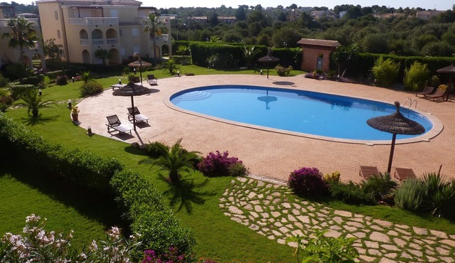 Cala Anguila 315: Beach apartment fully equipped, with pool, gardens and WIFI
