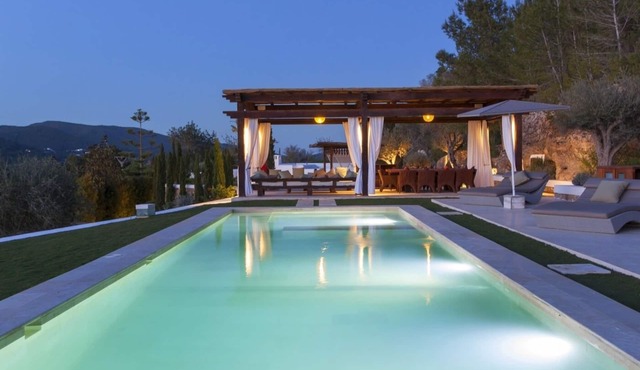 Can Ribas Ibiza - Beautiful luxury villa with private pool in the north of Ibiza