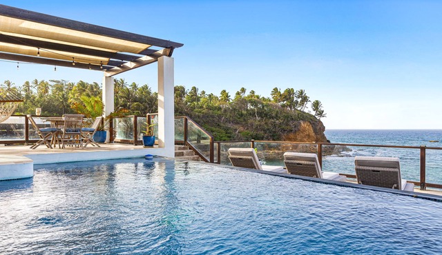 Cap de Mar | Beachfront with Private Pool