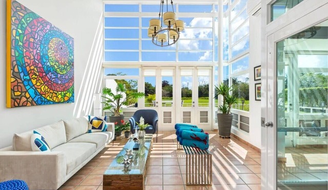 Casa Iris | Vibrant & spacious family villa in Dorado!