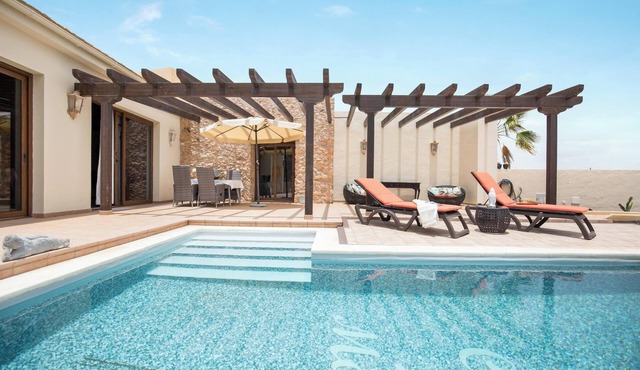 'Casa Rural La Morisca' with Mountain Views, Pool, Wi-Fi, Garden and Air Conditioning