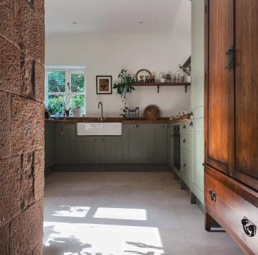 Chapel Cottage- Coastal Somerset Retreat