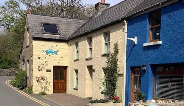 Charming 18th-Century Cottage in Solva's Heart