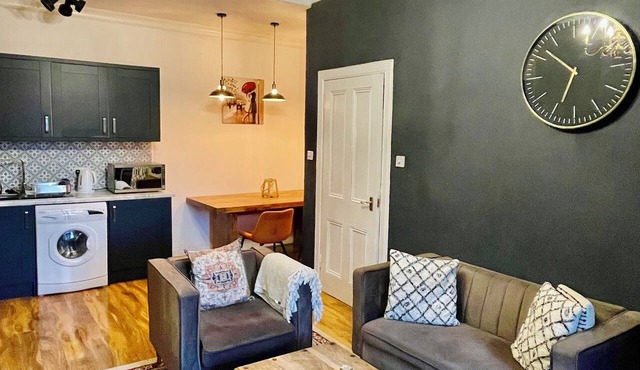 Charming cosy Victorian apartment
