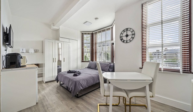 Charming Flat In Shepherds Bush