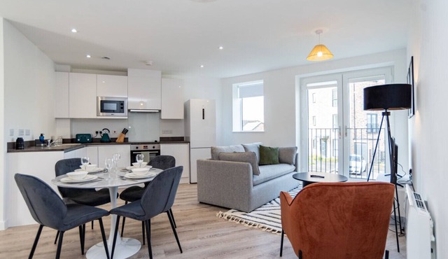 Co-Working Space, Gym Access & Free Parking