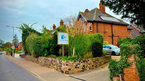 Coastal Lodge
