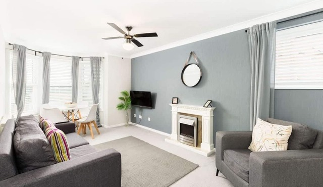 Contractor & Corporate Flat | WiFi + Parking