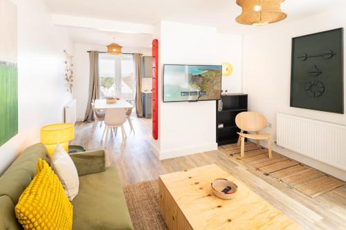 Contractor Accommodation Avonmouth 3 Bedroom House Sleeps 6 Free Van Parking