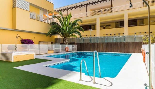 Cosy apartment for 5 guests with pool, WIFI, A/C, TV and balcony