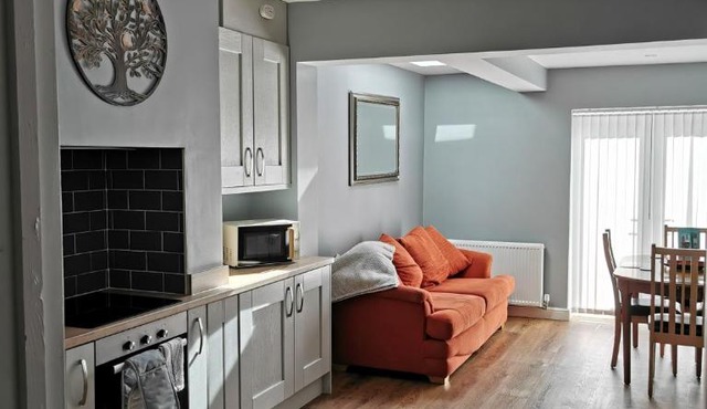 Cosy, comfortable home close to city centre