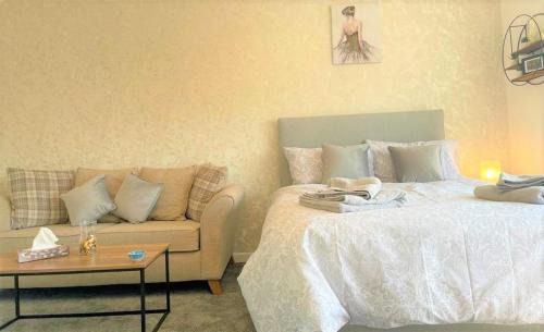 Cosy, Stunning Studio, NEC - BHX