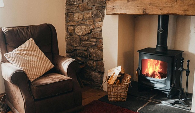 Cottage - Sleeps 4 - Garden - Parking