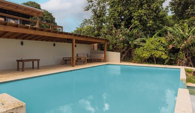 Coyaba House- Private Pool Oasis w/Ocean View Near The Rainforest & Beaches