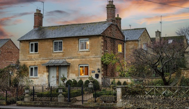 Delightful dog friendly holiday cottage - Whistlers Corner