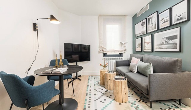 Doctor Castelo XL - One Bedroom Apartment, Sleeps 2