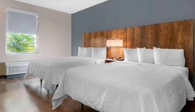 Enjoy Roomy Accommodations Just Steps from Sparks Marina