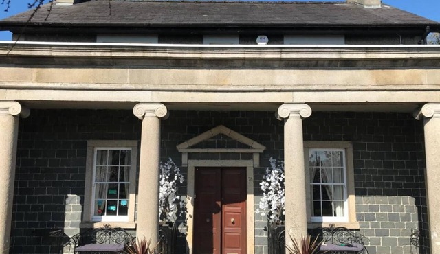 Entire Luxury 8 Bedroom Period House with Hot Tubs and Disco Room