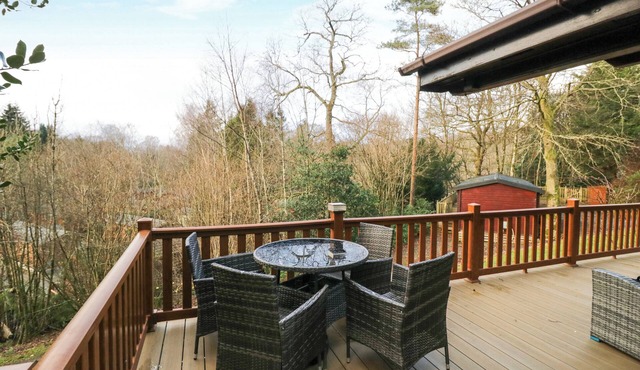 ESK PIKE, family friendly, with pool in Windermere