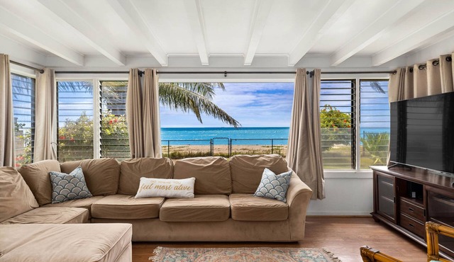 Ewa Beachfront Cottage: Beachfront w/Yard & Oceanviews - Your Nostalgic Aloha!