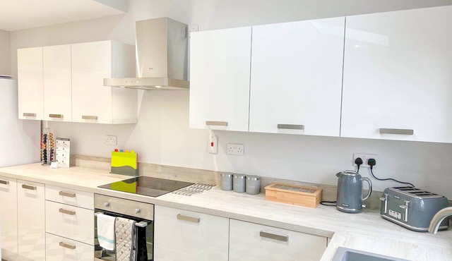 *Exclusive* Modern, Stylish 3-bed, sleeps 6 -Birmingham,Solihull,NEC,Airport,HS2
