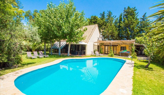 Fantastic villa 800m from the beach and private pool