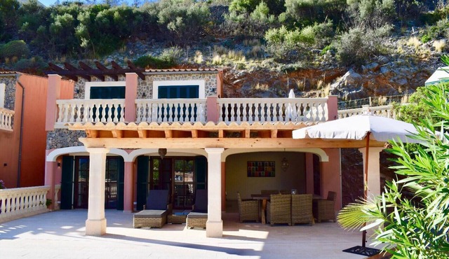 Fantastically beautiful 5 * holiday home with wonderful views