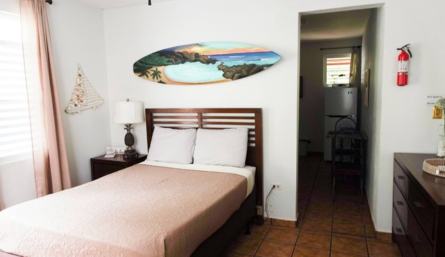 Feel safe and rest in our cozy 1-bedroom studio with AC