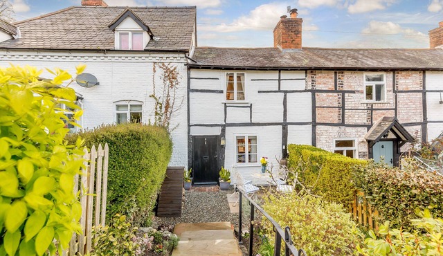 Fiddler's Cottage - Two Bedroom House, Sleeps 3