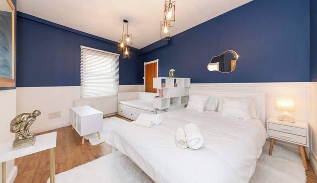 Free Parking | 2 Beds Studio | River Thames