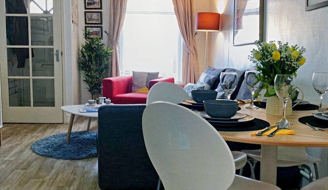 Great Central Location/Parking/4 Beds