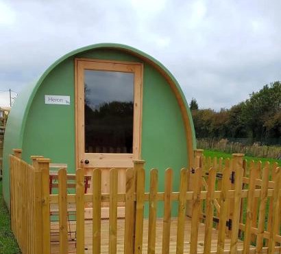 Green Dragon and Kitchen Pod - Sleeps 2 & Parking