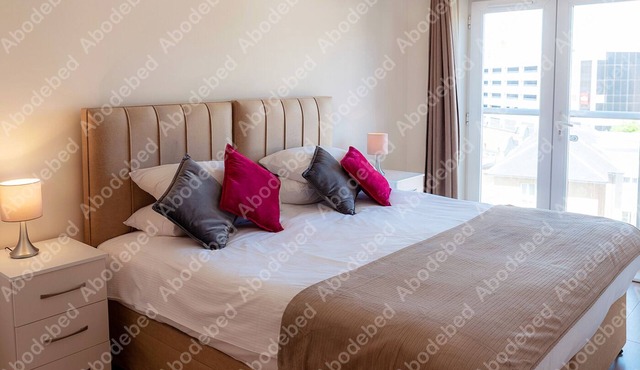Handleys Ct, Apt 57 Spacious 2 Bed/2 Bath Apartment in Town Centre Location