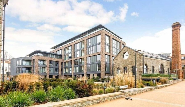 Harbourside Hideaway - Superb Flat With Terrace