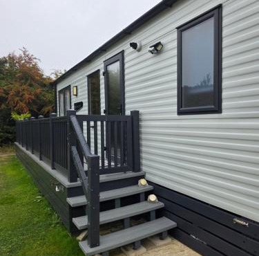 Hawthorn Lodge