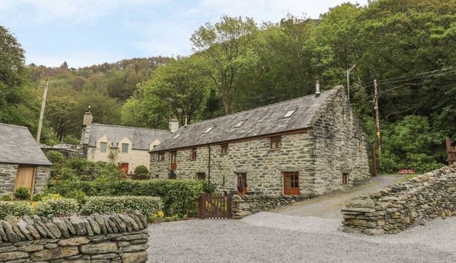 Hendoll Cottage 2