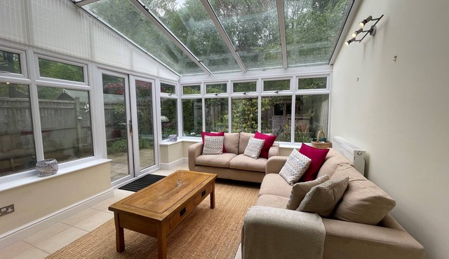 Henley, Spectacular, Spacious Four Bedroom House
