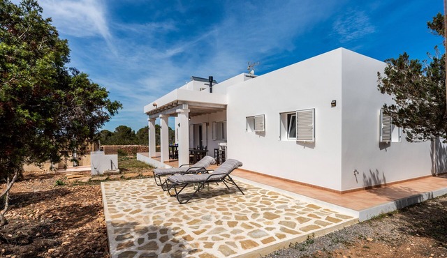 Holiday Home 'Casa Es Vedrà' with Sea View, Wi-Fi and Air Conditioning