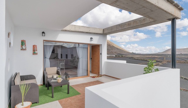 Holiday Home 'Marde Loft' with Mountain Views, Private Terrace & Wi-Fi