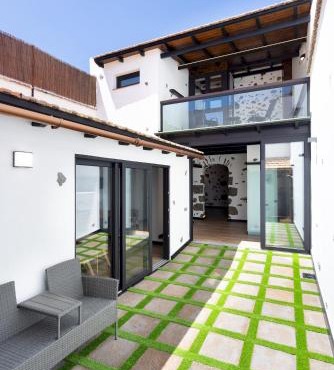 Home2Book Rustic Stone Haven with Terrace