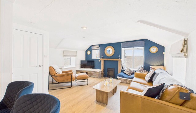 Host & Stay | St Cuthbert's Cottage