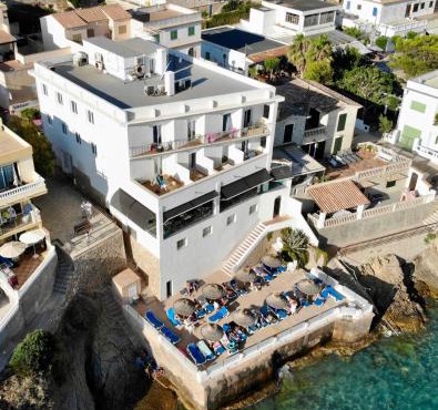 Hostal Dragonera
