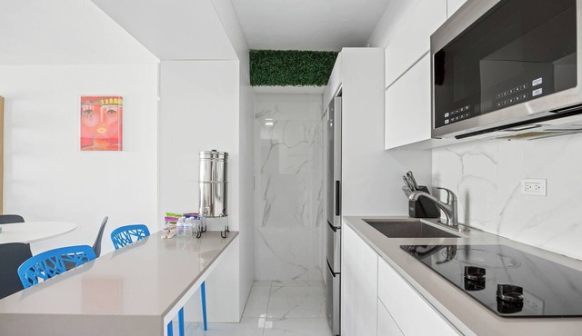 Isla Verde Beachfront ESJ Tower by Otium