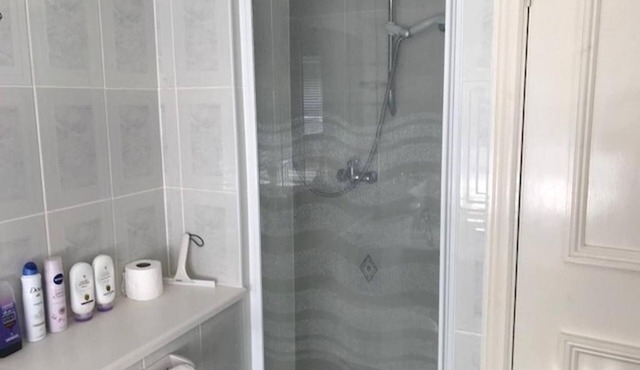Kent Apartment 2 bed in Sandwich, with Free Parking