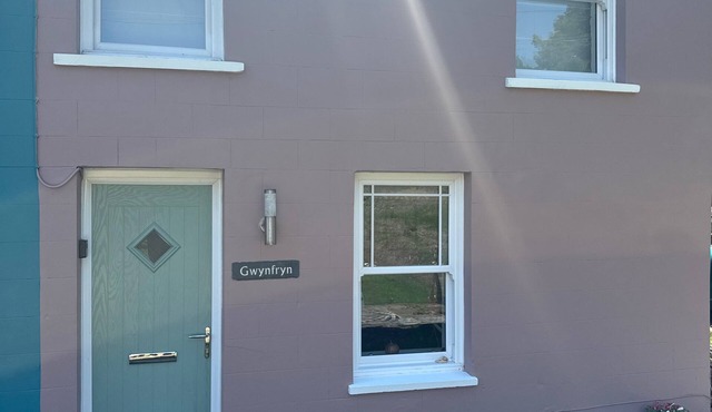 Llansteffan - Dog Friendly 2-Bed House, Sleeps 4