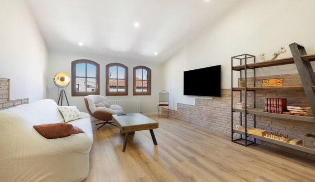 Loft La Conca – Industrial Design, Charming Rural Getaway with Comfort