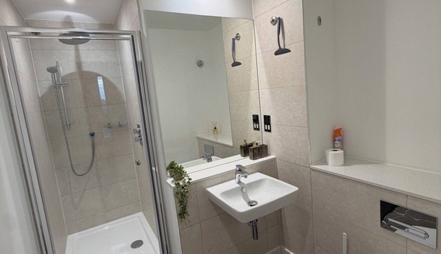 Luxury 2 bedroom city centre apartment