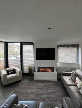 LUXURY Apartment Belfast City Centre overlooking Custom House Square